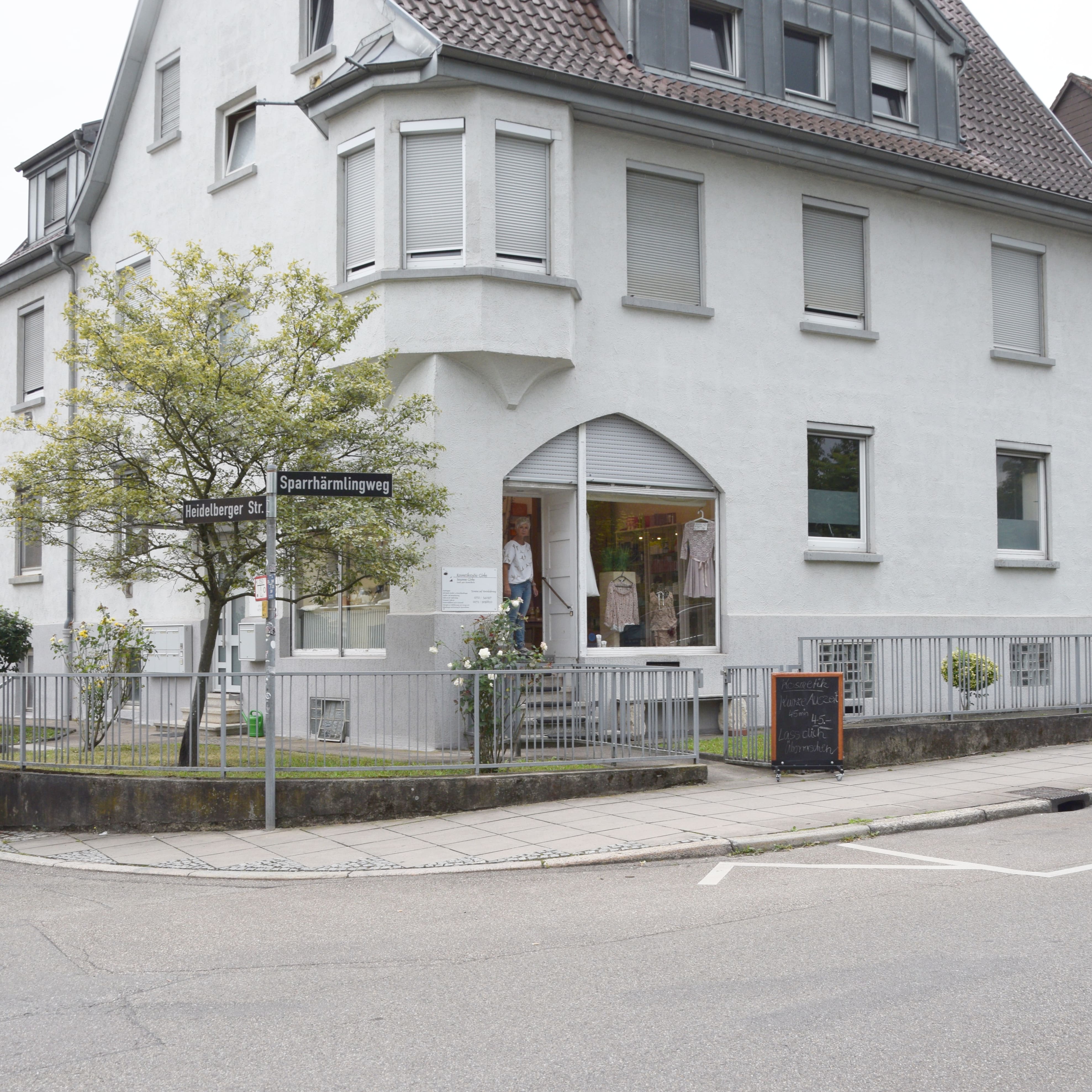 Gebäude